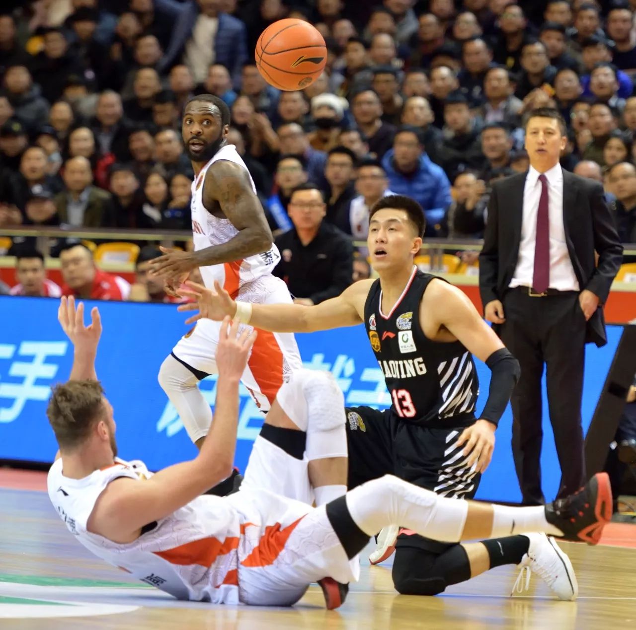 辽宁本钢国际比赛日主帅复盘，志在全明星赛名次提升，媒体盛赞，医务组通报恢复的简单介绍