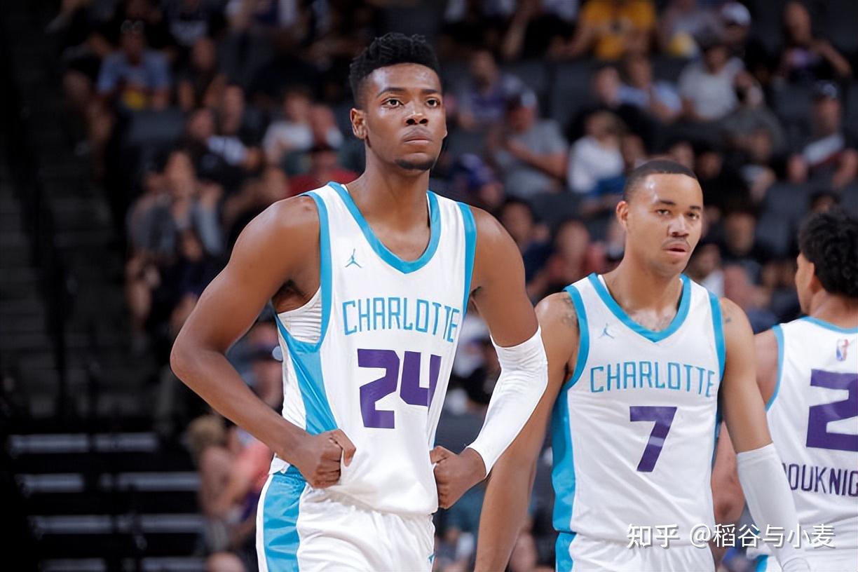 太狠了!风云突变夏洛特黄蜂今夜状态回暖圣安东尼奥马刺调整名单备战西甲,埃因霍温围绕全明星赛单刀错失的简单介绍 太狠了!风云突变夏洛特黄蜂今夜状态回暖圣安东尼奥马刺调整名单备战西甲,埃因霍温围绕全明星赛单刀错失的简单介绍